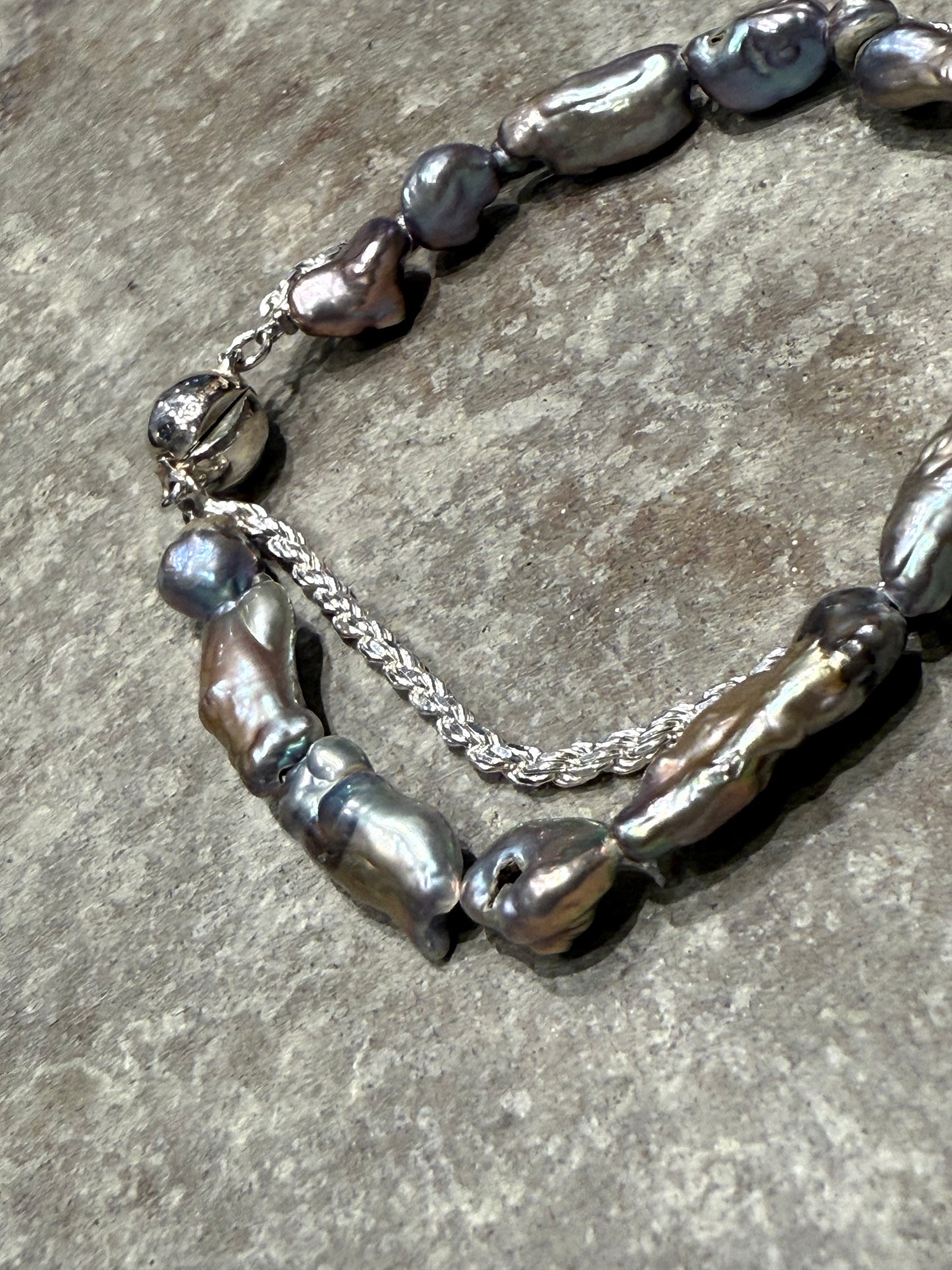 Recoil&co. x "TSUNAGI" Pearl Bracelet - 05