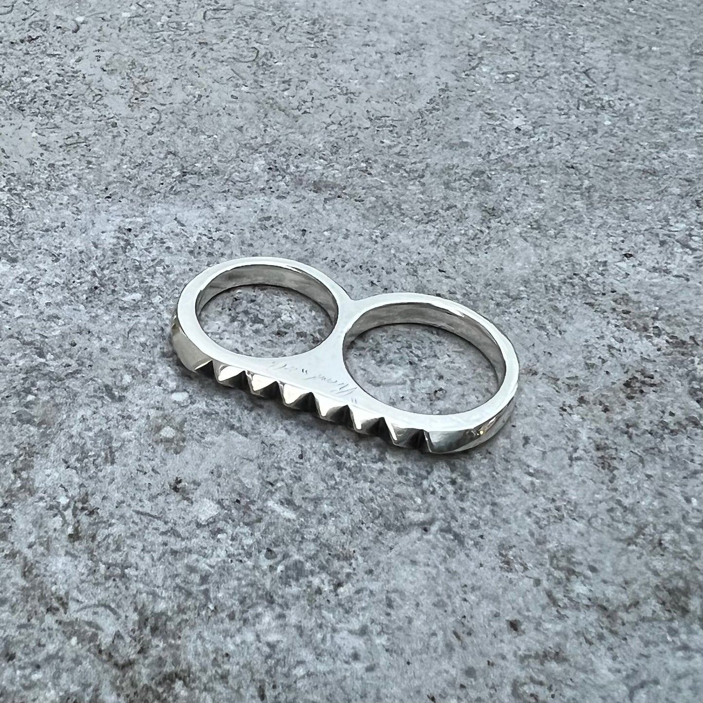 Knuckle Ring (Spike)